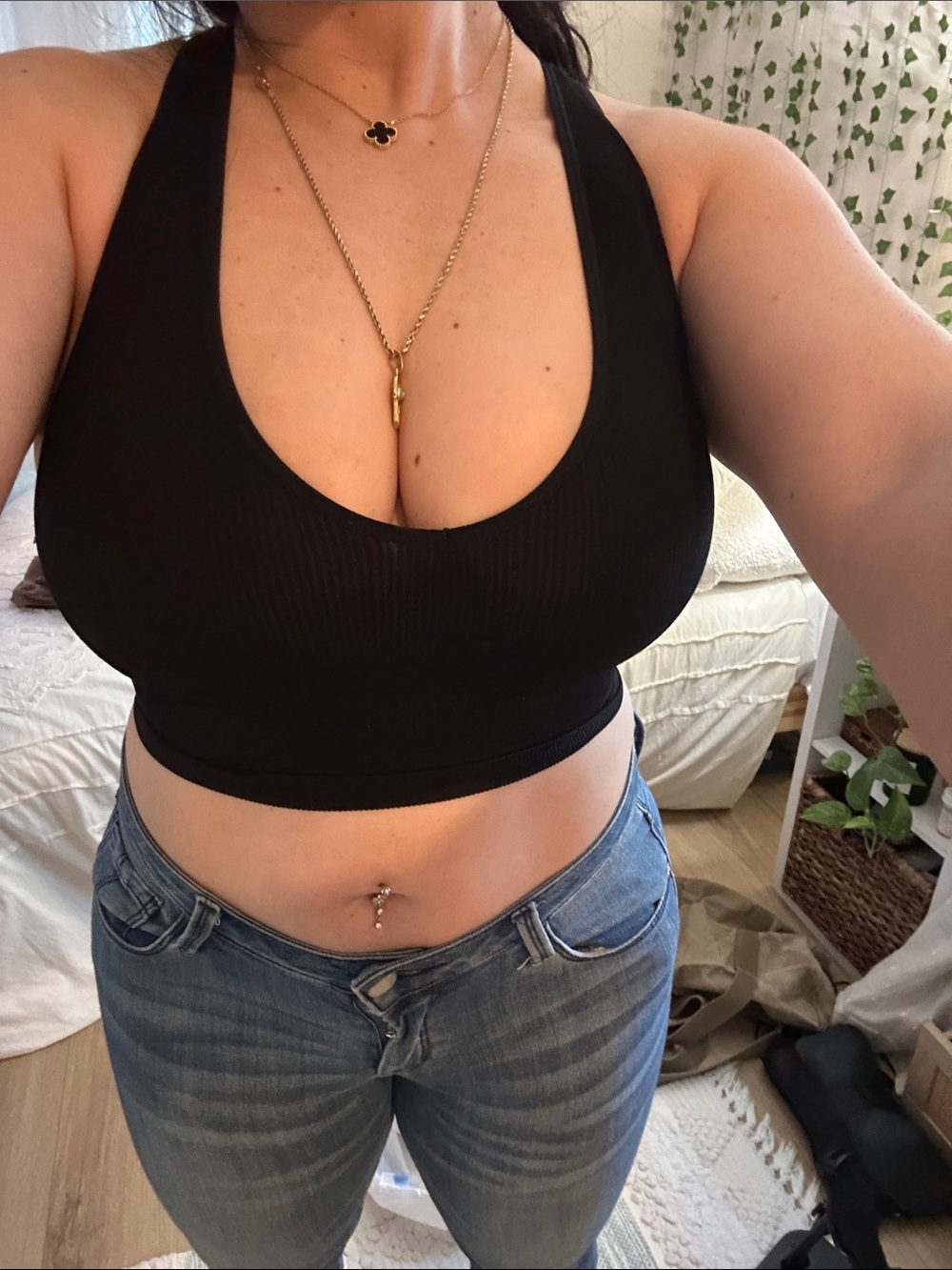 Black Ribbed Halter Crop Camisole - Women
